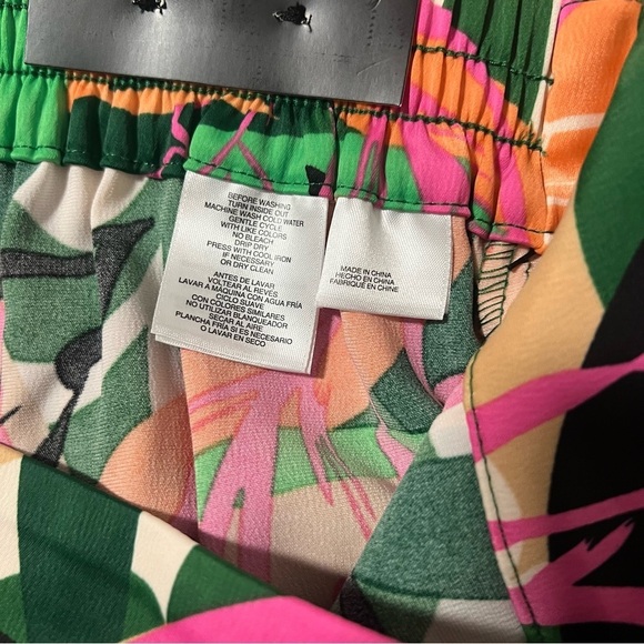 Nine West Women’s Cullote Small Green Chili Multicolor NWT Capri Pants Pull On - Picture 9 of 13